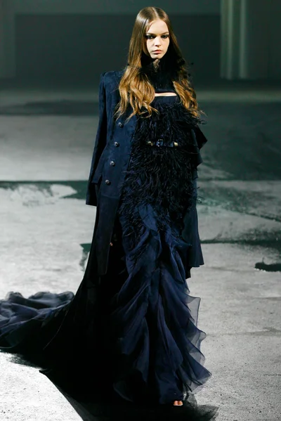 Look 15